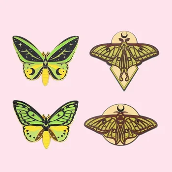 Pin Klub | Cartoon Svetelný Motýľ Brošňa Hmyzu Prírody Fluorescenčné Tvorivé Zliatiny Klope Odznak Batoh Deco Darčeky Veľkoobchod